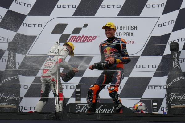 Brad Binder wins the Moto3