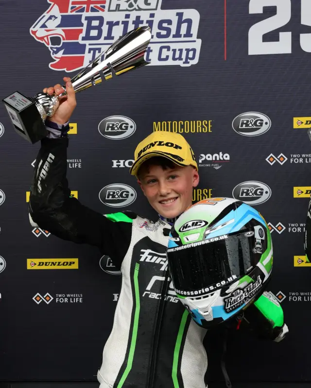 Ethan Sparks lifts the 2025 British Talent Cup championship!